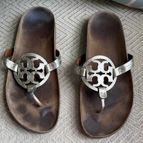 Tory Burch Metallic Sandals with Cutout Design with cork bottom - Picture 1 of 4
